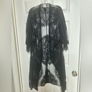 BLACK LACE DUSTER SIZE XXL/XXXL, SHEER, PREWORN.